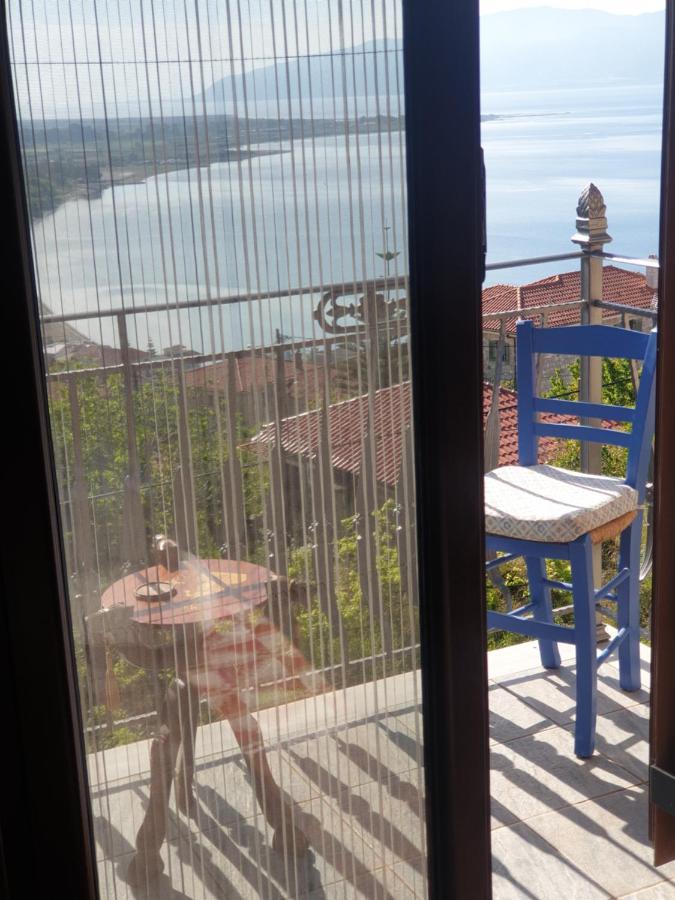 View By The Castle Nafpaktos Villa ภายนอก รูปภาพ