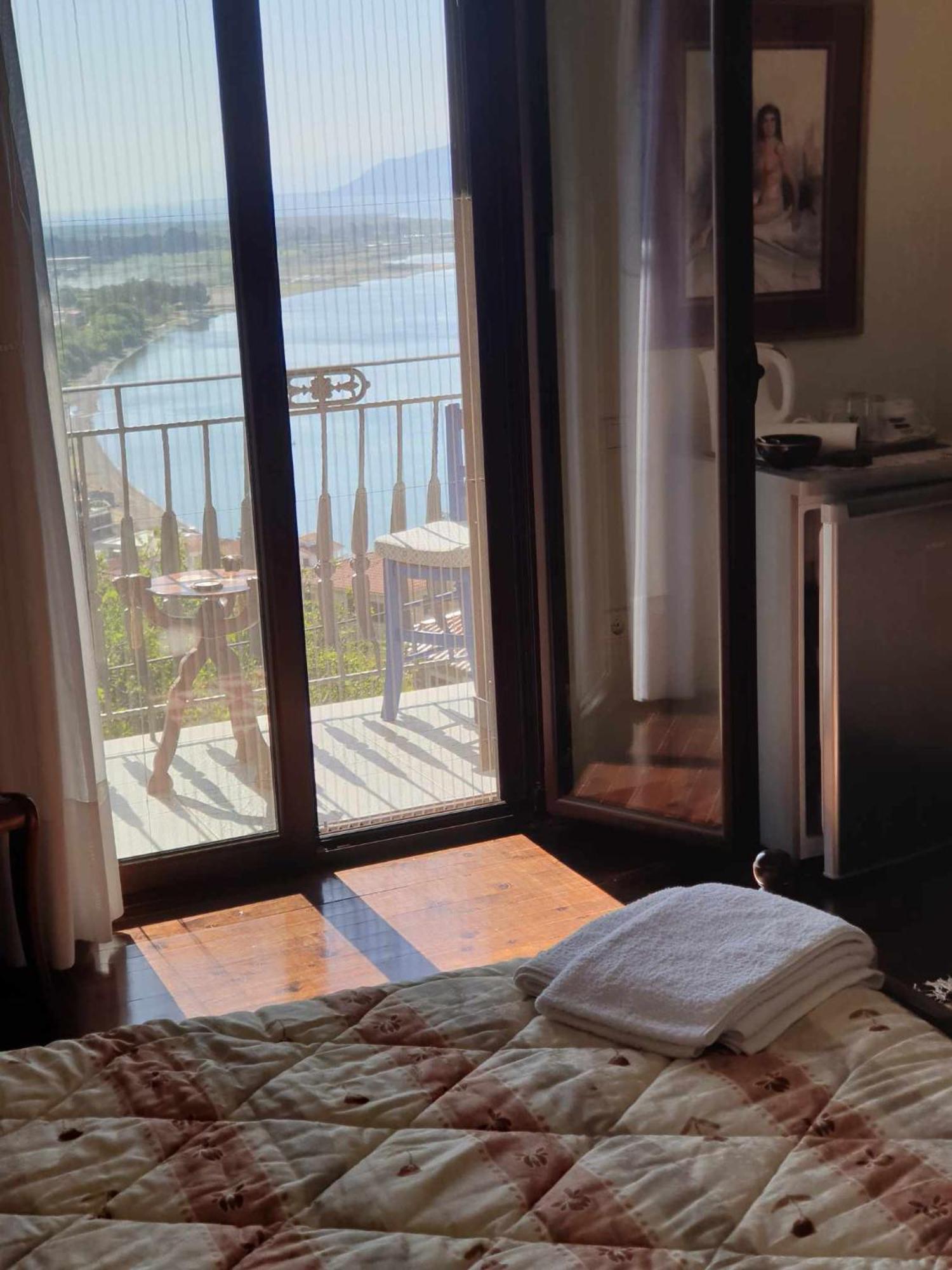 View By The Castle Nafpaktos Villa ภายนอก รูปภาพ